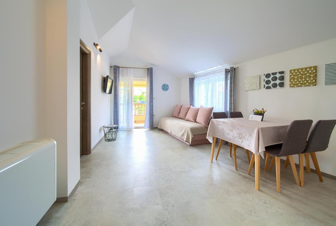 Apartmani Dal 말린스카 외부 사진